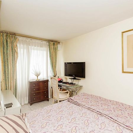 Spacious T3 With View In The Heart Of The City! Charenton-le-Pont Exteriér fotografie